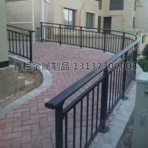 封丘坡道扶手生產廠家
